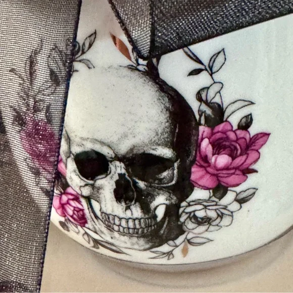 New! 4) Gothic Skeleton & Spider Webs Pink Roses Halloween TeaCup & Saucer